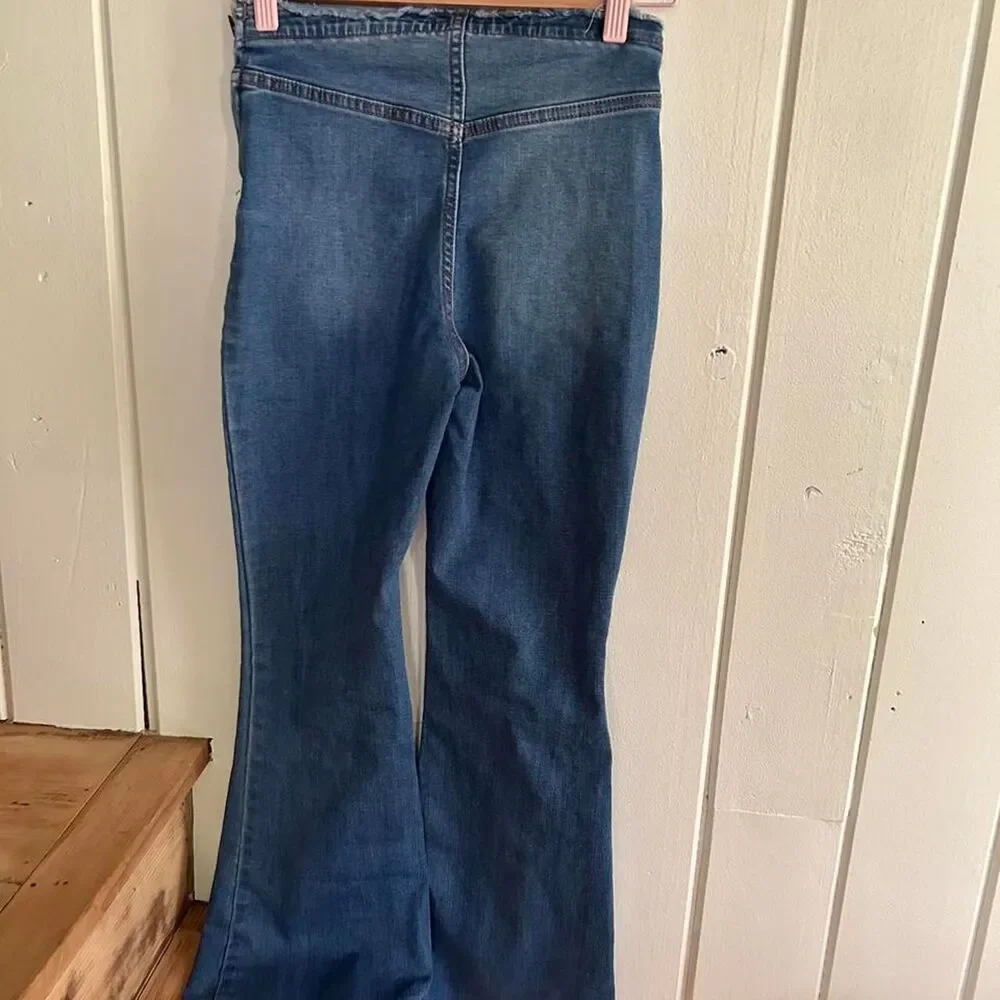 Y2K V Low Rise blue denim flare jeans size 00